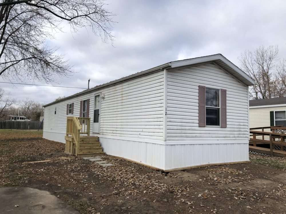 SEAWAY MOBILE HOME RANCH LOT # 12 - single wide - in Marysville, MI