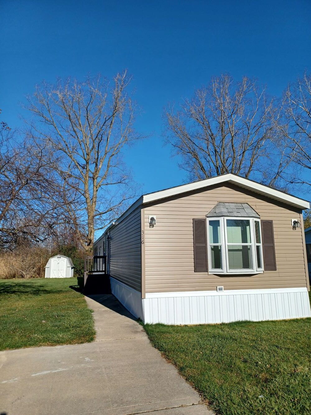 *** SOLD*** Orchard Cove MHC 316 Orchard Cove Dr. Lot #9 - double wide - in Otisville, MI
