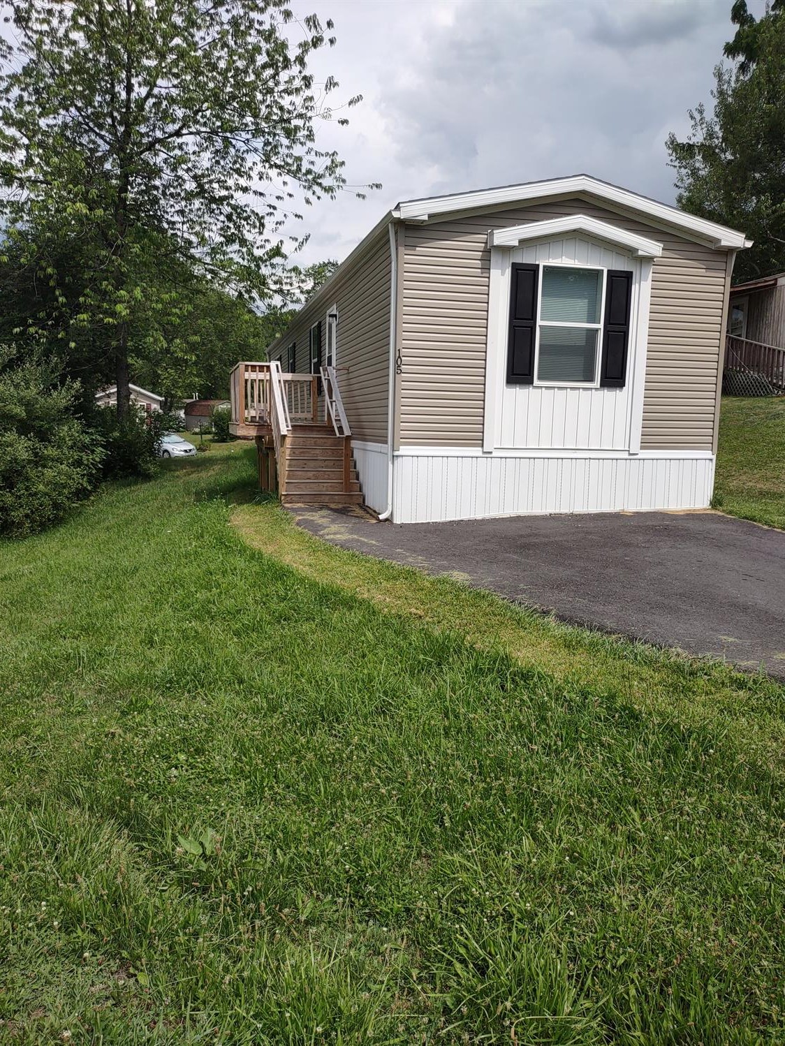 105 Clairmont Drive - single wide - in Altoona, PA