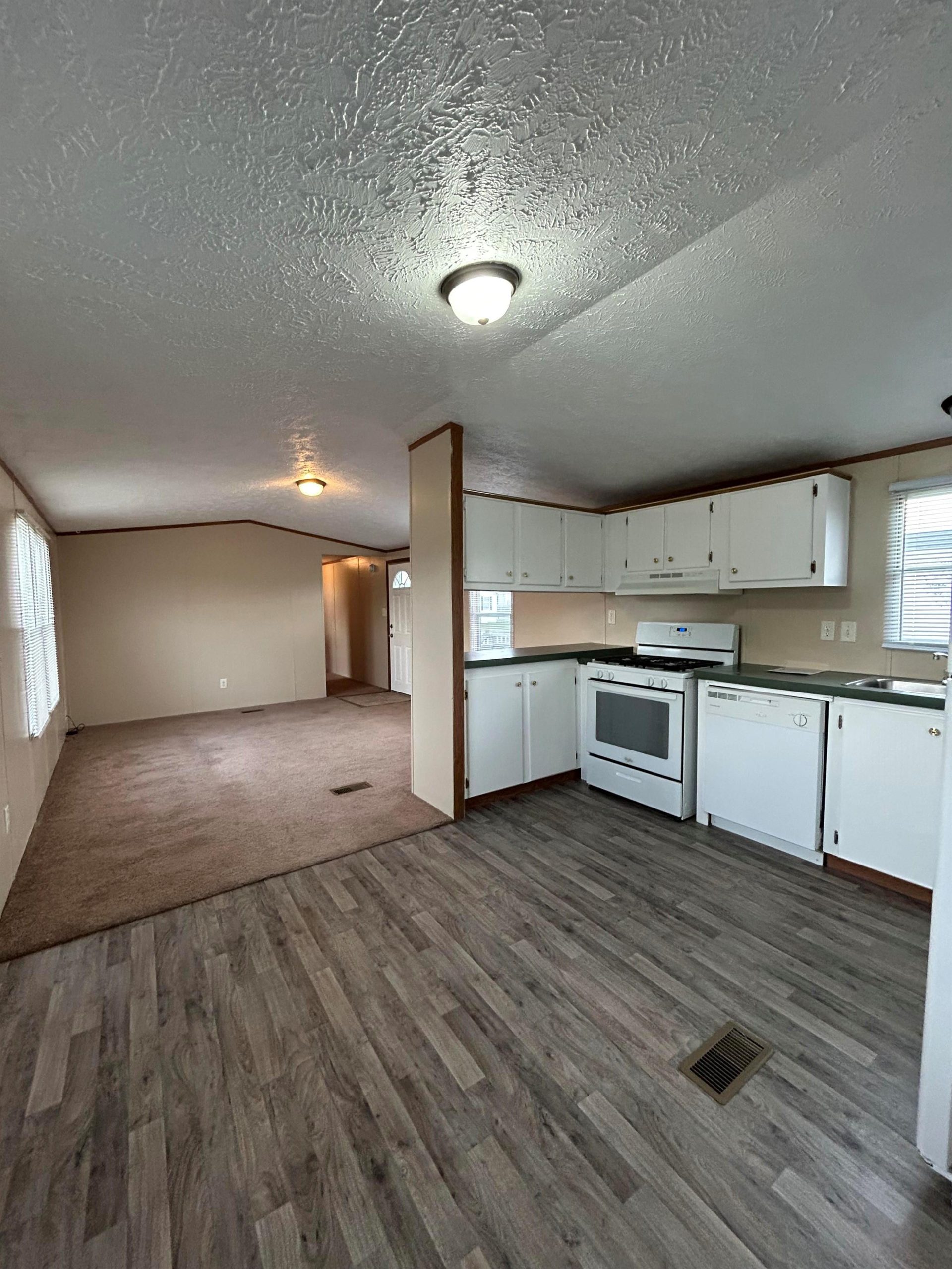 460 Broadmore Estates - single wide - in Goshen, IN