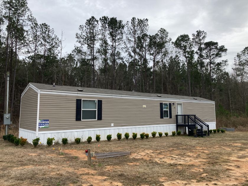 2566 William Brunson - single wide - in Summerton, SC