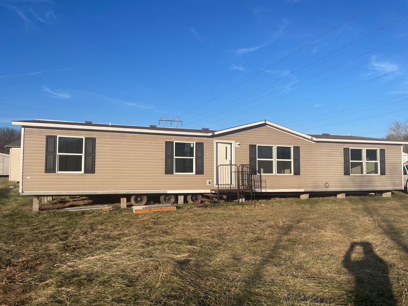 6000 S Rolling Hills Rd - double wide - in Columbia, MO
