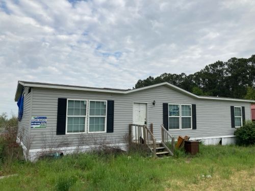 626 N Lee St - double wide - in Leesville, SC