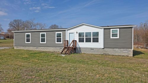 109 Sandidge Spur Rd - double wide - in Eubank, KY