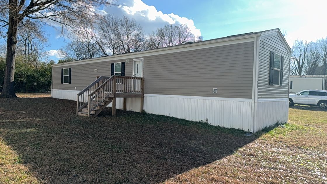 511 Audubon Rd - single wide - in Eden, NC