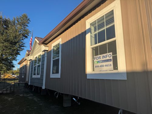 2310 Hwy 71 - triple wide - in Marianna, FL
