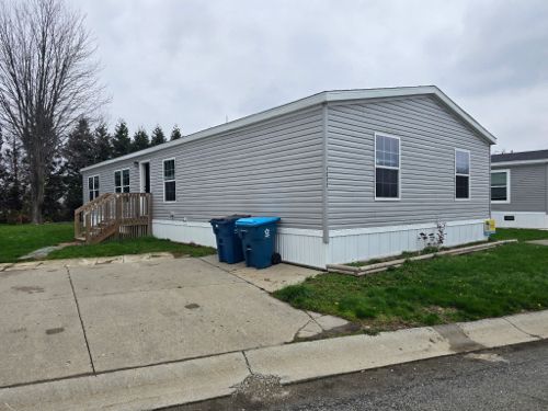 1511 Bryan Ave, Auburn, IN - double wide - in Auburn, IN