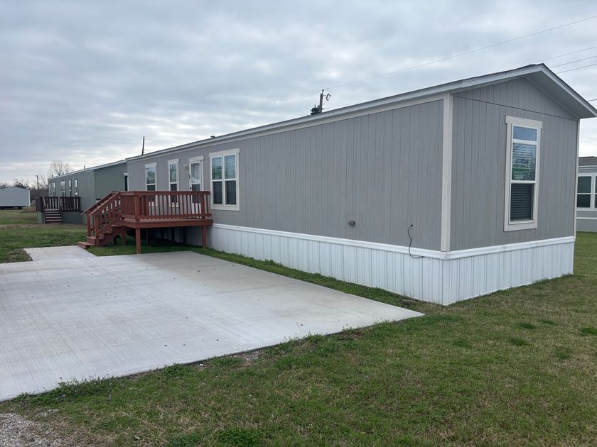 3803 Highway 180 E Trlr 26 - single wide - in Mineral Wells, TX