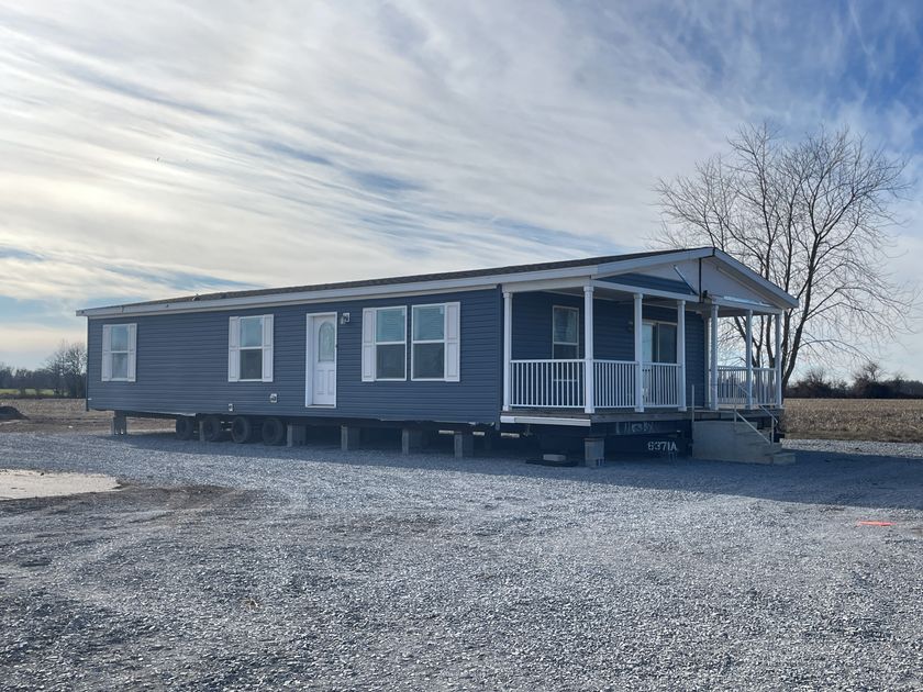 914 Il 15 - double wide - in Sims, IL