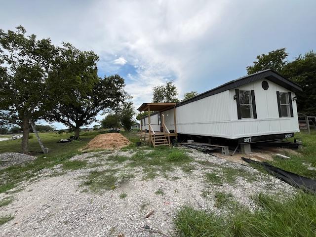 1999 Palm Harbor Single Wide - single wide - in Houston, TX - photo 1 of 7