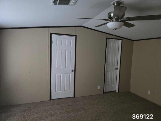 2016 Oak Creek Single Wide - single wide - in Victoria, TX - photo 4 of 11