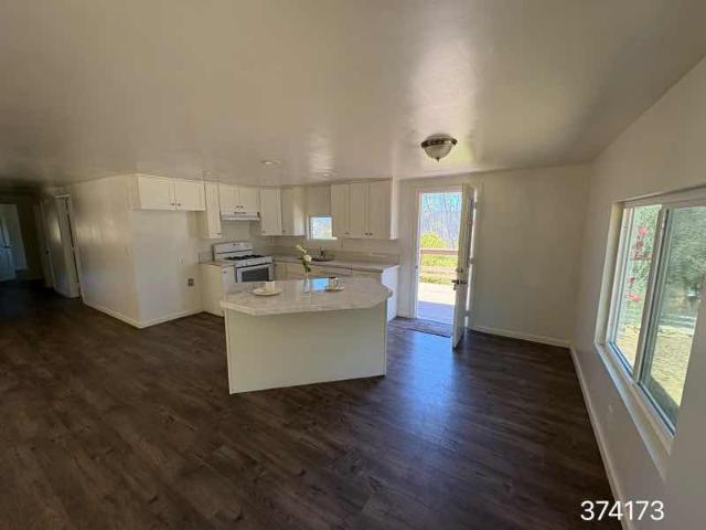 1975 Redman Double Wide - double wide - in Fallbrook, CA - photo 5 of 11