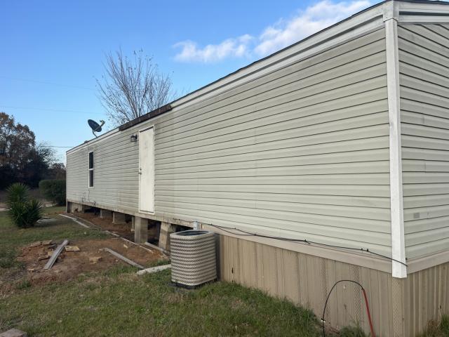 2017 Cmh Single Wide - single wide - in Palestine, TX - photo 2 of 3