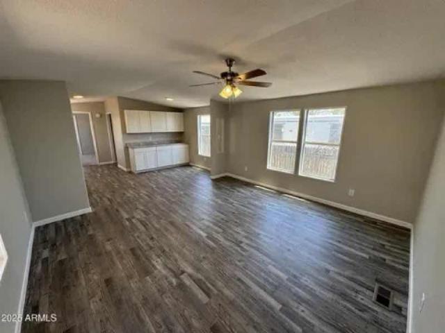1997 Palm Harbor Single Wide - single wide - in Glendale, AZ - photo 3 of 15