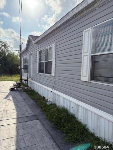 2017 Fleetwood Double Wide - double wide - in Edinburg, TX - photo 2 of 6