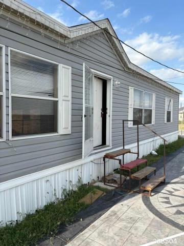 2017 Fleetwood Double Wide - double wide - in Edinburg, TX - photo 3 of 6