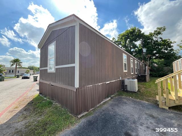 2018 Oak Creek Single Wide - single wide - in Baytown, TX - photo 2 of 2