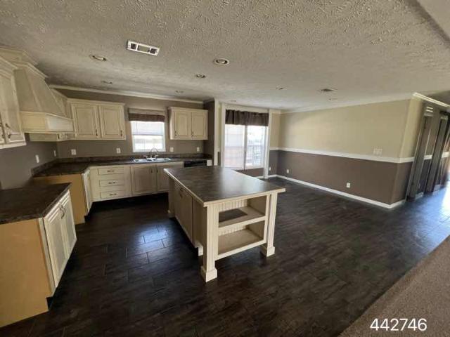 2019 Kabco Double Wide - double wide - in Lumberton, TX - photo 12 of 13