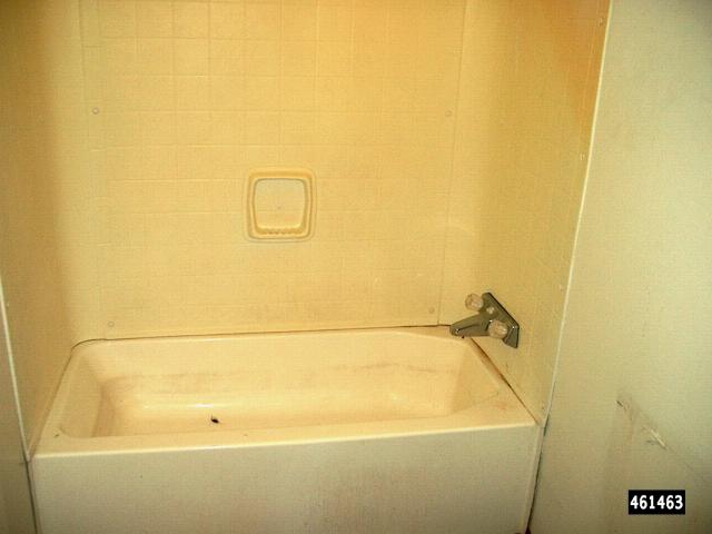 1984 Sand Single Wide - single wide - in Lumberton, NC - photo 9 of 15
