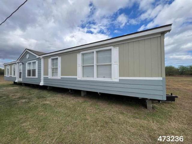 2016 Oak Creek Double Wide - double wide - in Victoria, TX - photo 1 of 15