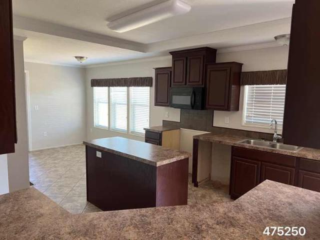 2019 Solitaire Double Wide - double wide - in Victoria, TX - photo 10 of 15