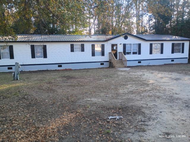 1999 Redman Double Wide - double wide - in Orangeburg, SC - photo 2 of 15