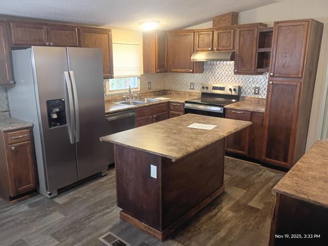 1999 Redman Double Wide - double wide - in Orangeburg, SC - photo 7 of 15