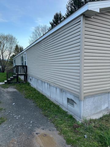 2014 Colony Single Wide - single wide - in Stamford, NY - photo 2 of 15