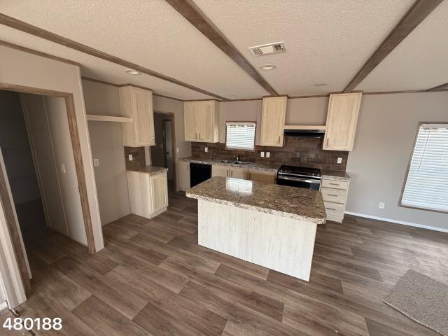 2021 Fleetwood Double Wide - double wide - in Dale, TX - photo 3 of 14
