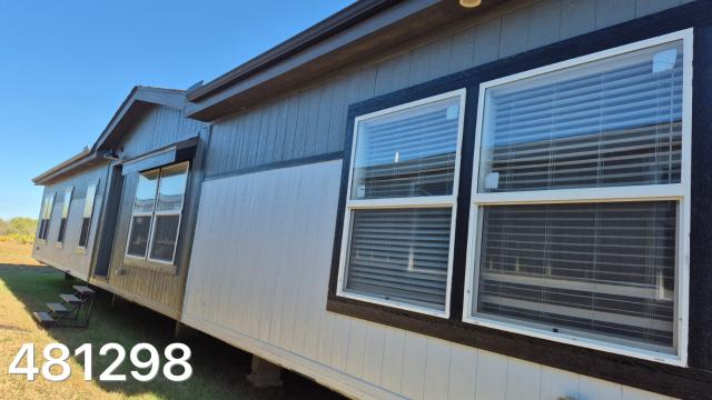 2021 Palm Harbor Double Wide - double wide - in Lytle, TX - photo 2 of 8