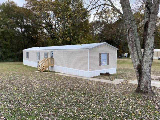 2004 Southern Homes Single Wide - single wide - in Huntsville, AL - photo 12 of 15