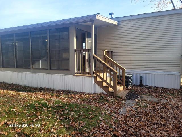2005 Century Single Wide - single wide - in Manistee, MI - photo 5 of 13