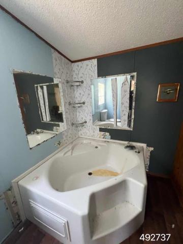 2001 Champion Double Wide - double wide - in Vidor, TX - photo 10 of 11
