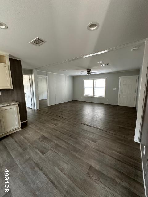 2021 Oak Creek Double Wide - double wide - in Cleveland, TX - photo 3 of 10