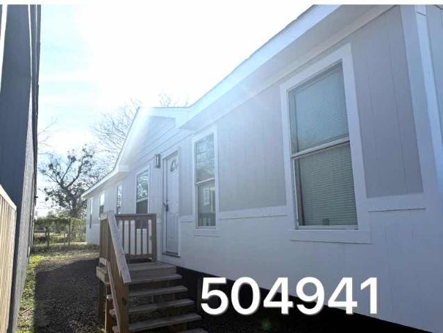 2007 Oak Creek Double Wide - double wide - in San Antonio, TX - photo 2 of 8