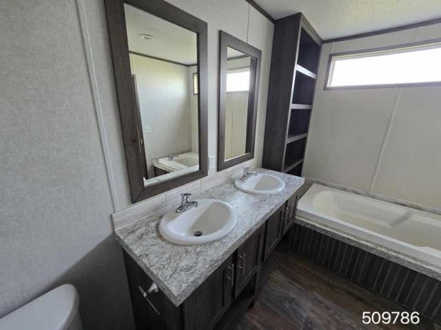 2021 Fleetwood Single Wide - single wide - in Victoria, TX - photo 10 of 13