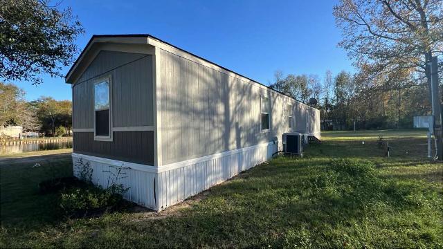 2021 Oak Creek Single Wide - single wide - in Conroe, TX - photo 3 of 4