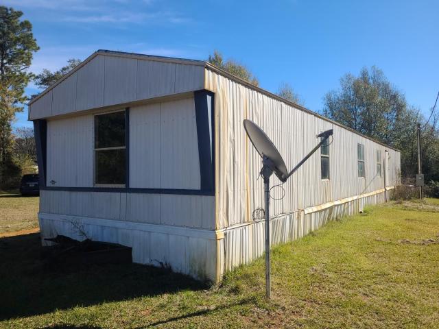 2001 Wave Single Wide - single wide - in Mount Olive, MS - photo 2 of 4