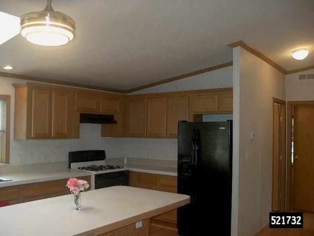 2003 Skyline Double Wide - double wide - in Chesterfield, MI - photo 10 of 15