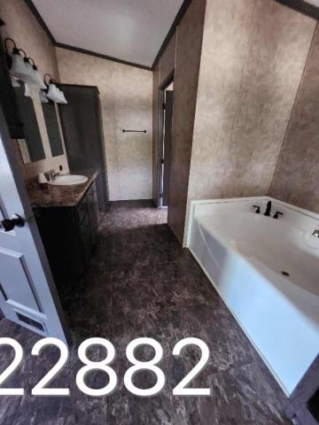 2018 Legacy Double Wide - double wide - in Christine, TX - photo 4 of 15