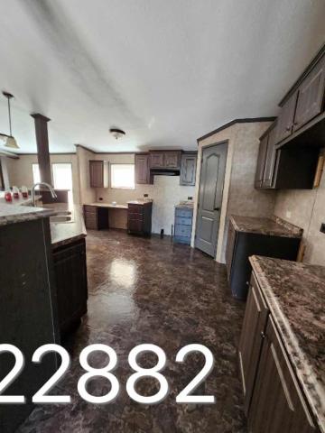 2018 Legacy Double Wide - double wide - in Christine, TX - photo 9 of 15
