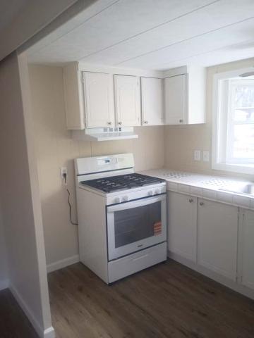 1972 Burlington Single Wide - single wide - in Killingworth, CT - photo 2 of 9