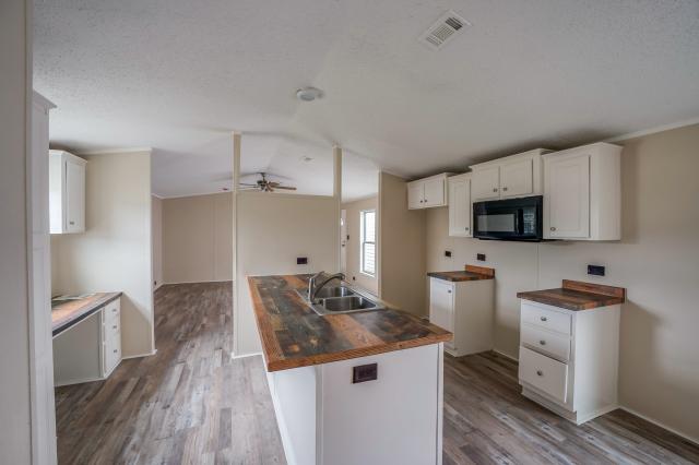 2019 Legacy Single Wide - single wide - in Splendora, TX - photo 6 of 15
