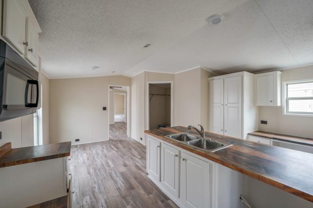 2019 Legacy Single Wide - single wide - in Splendora, TX - photo 8 of 15