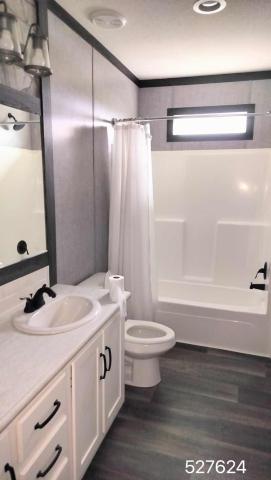 2022 Palm Harbor Double Wide - double wide - in Sealy, TX - photo 5 of 15