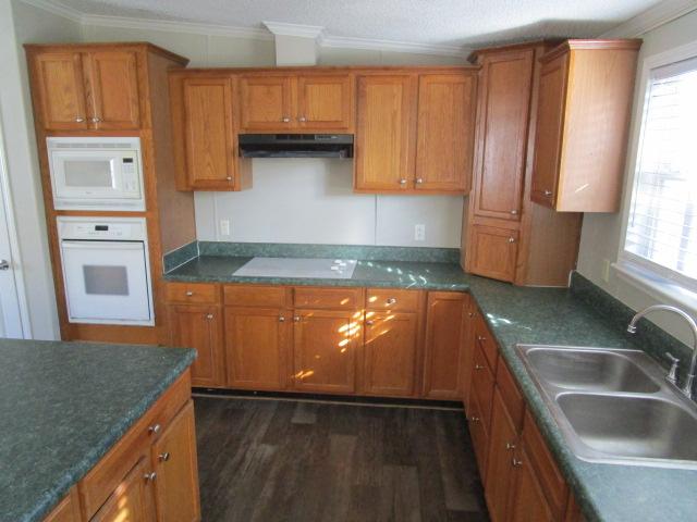 2003 Spirit Homes Double Wide - double wide - in Keller, TX - photo 6 of 12