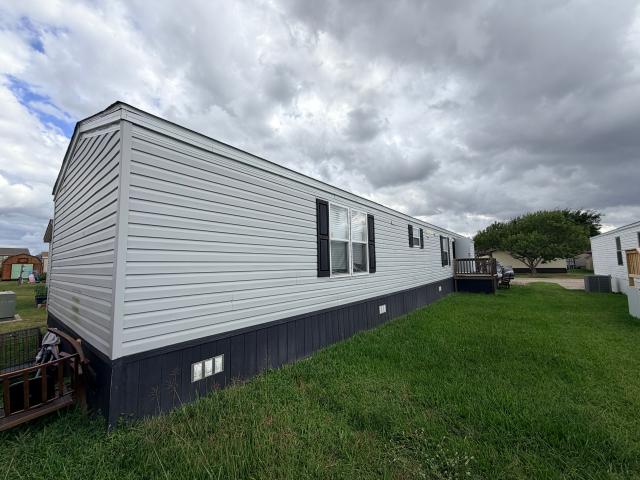 2021 Fleetwood Single Wide - single wide - in Victoria, TX