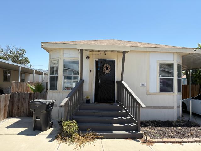 2006 Fleetwood Double Wide - double wide - in Bakersfield, CA - photo 1 of 2