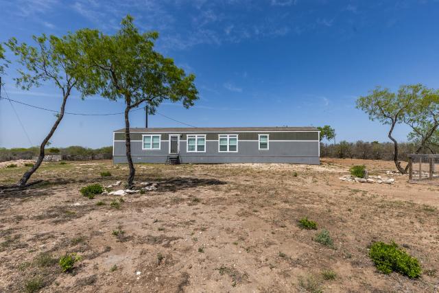 2021 Oak Creek Single Wide - single wide - in San Diego, TX - photo 7 of 15