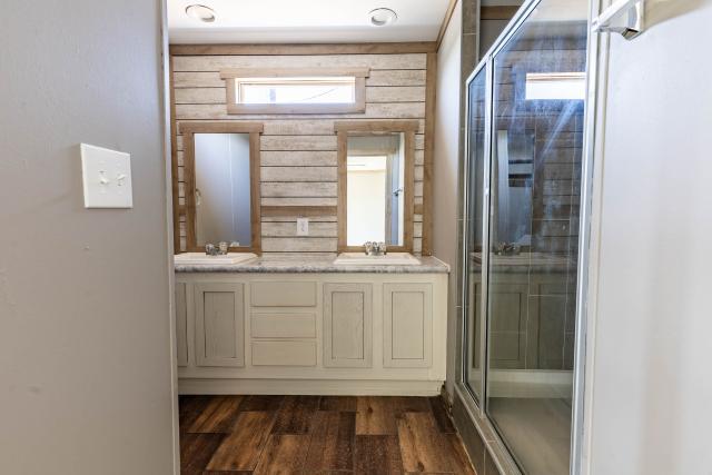 2021 Oak Creek Single Wide - single wide - in San Diego, TX - photo 10 of 15